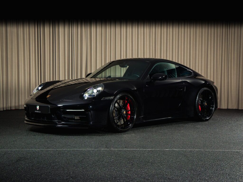Porsche 911 Carrera 4 GTS Coupé PDK